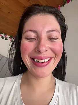 Mia salinass online show from 03/11/26, 06:57