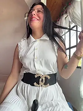 Snapshot of Mia_salinass chatting on 02/04/26, 06:03 Mia salinass online show from 02/04/26, 06:03