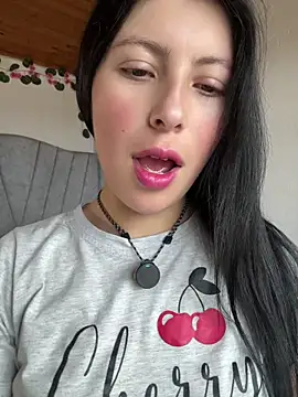 Mia salinass online show from 07/21/26, 06:42