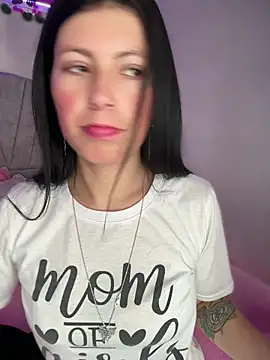 Mia salinass online show from 04/09/26, 05:52