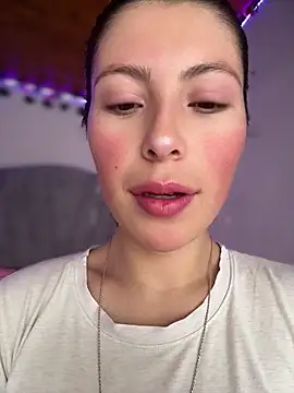 Mia salinass online show from 04/07/26, 06:10