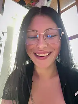 Mia salinass online show from 04/15/26, 06:45