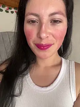 Mia salinass online show from 09/23/25, 05:09