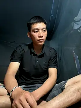 Snapshot of Chao_xxx chatting on 10/07/25, 09:38 Chao xxx online show from 10/07/25, 09:38
