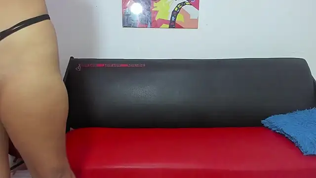 Snapshot of Totaldestructionparty chatting on 10/10/25, 02:07 Totaldestructionparty online show from 10/10/25, 02:07