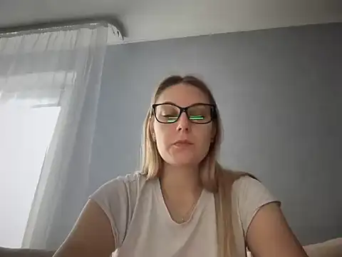 NikexPretty online show from 10/02/25, 07:34