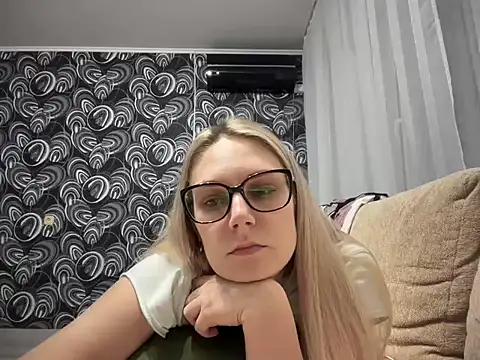 NikexPretty online show from 11/02/25, 10:15