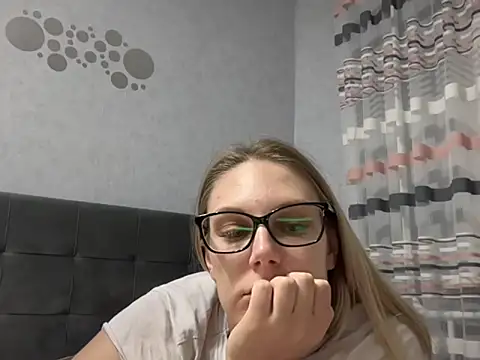 NikexPretty online show from 10/03/25, 07:48