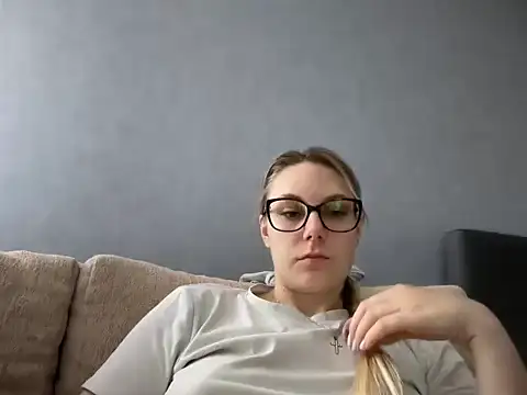 Snapshot of NikexPretty chatting on 05/02/26, 10:20 NikexPretty online show from 05/02/26, 10:20