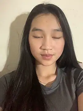 -Lie-06 online show from 10/18/25, 01:13
