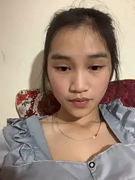 -Lie-06 online show from 12/04/25, 08:02