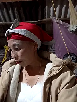 me-cute online show from 10/25/25, 12:50