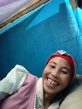 me-cute online show from 10/22/25, 12:43