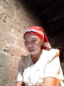 me-cute online show from 10/20/25, 01:22