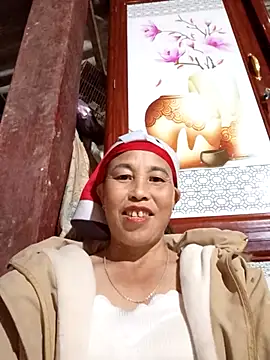 me-cute online show from 11/11/25, 01:06