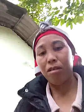 me-cute online show from 11/25/25, 10:15