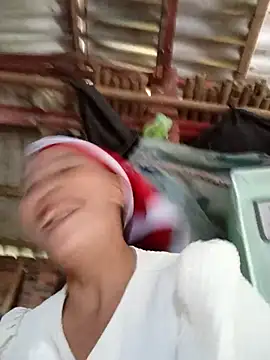 me-cute online show from 10/16/25, 09:28