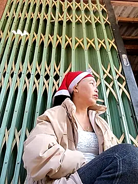 me-cute online show from 12/01/25, 01:39