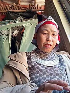 me-cute online show from 11/22/25, 12:54