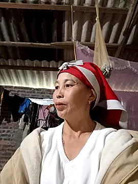 me-cute online show from 10/24/25, 11:37