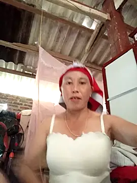 me-cute online show from 10/15/25, 04:11