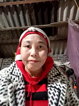 me-cute online show from 11/27/25, 12:49