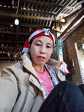 me-cute online show from 11/29/25, 01:17