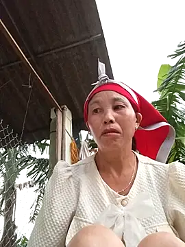 me-cute online show from 10/16/25, 10:51