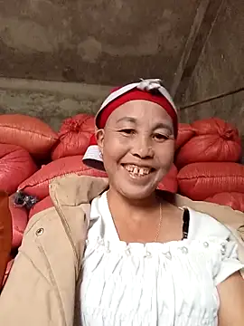 me-cute online show from 12/15/25, 02:28