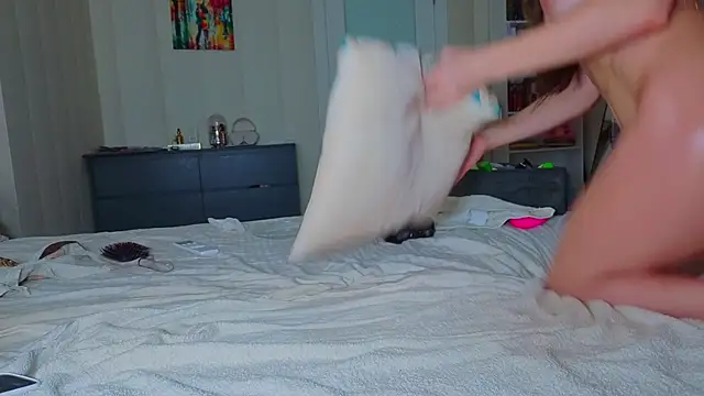 hotgirlzal online show from 04/17/26, 06:16