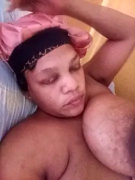 HappygalTheQueen online show from 12/15/25, 02:56