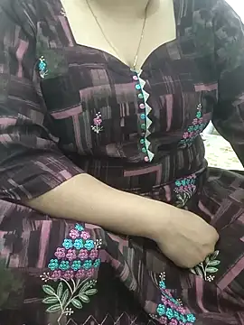 payal 261072  online show from 04/04/26, 03:46