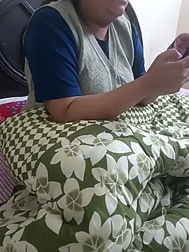 payal 261072  online show from 12/20/25, 06:05