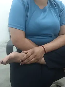 payal 261072  online show from 02/26/26, 04:23