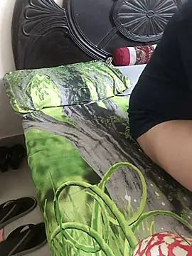 payal 261072  online show from 10/28/25, 08:46