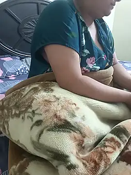 payal 261072  online show from 12/19/25, 02:37