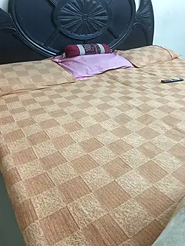 payal 261072  online show from 12/02/25, 03:30