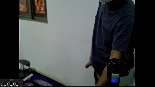 zhu000000 online show from 09/25/25, 04:40