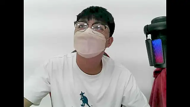 zhu000000 online show from 10/30/25, 06:12