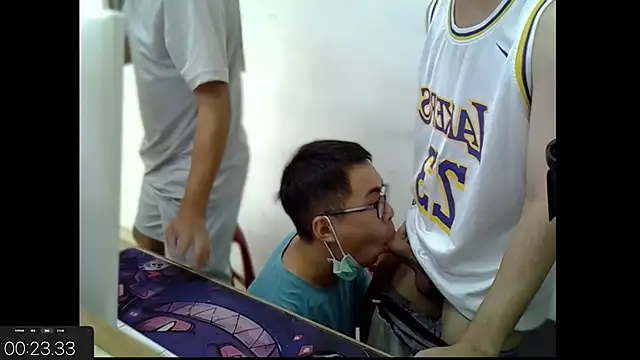 zhu000000 online show from 10/03/25, 03:30