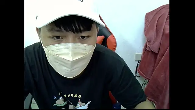 zhu000000 online show from 10/12/25, 09:54