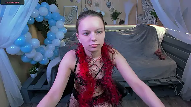 Snapshot of Bloom_evl chatting on 02/19/26, 07:44 Bloom evl online show from 02/19/26, 07:44
