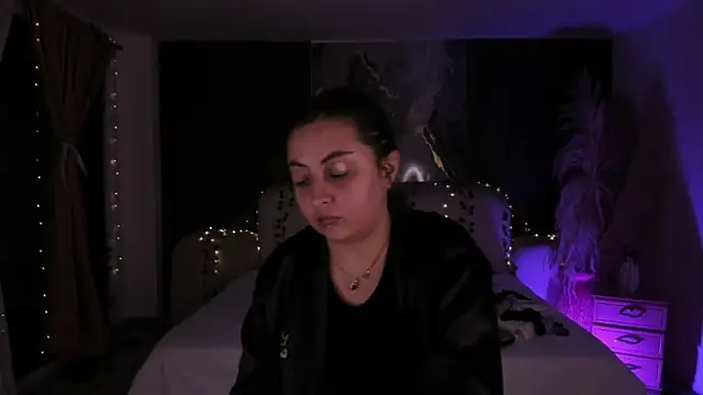 SarahCastro1  online show from 03/24/26, 03:39