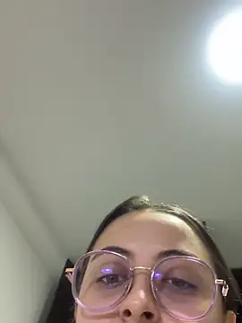 SarahCastro1  online show from 05/12/26, 10:38