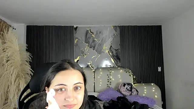 Snapshot of SarahCastro1_ chatting on 07/09/26, 03:51 SarahCastro1 online show from 07/09/26, 03:51