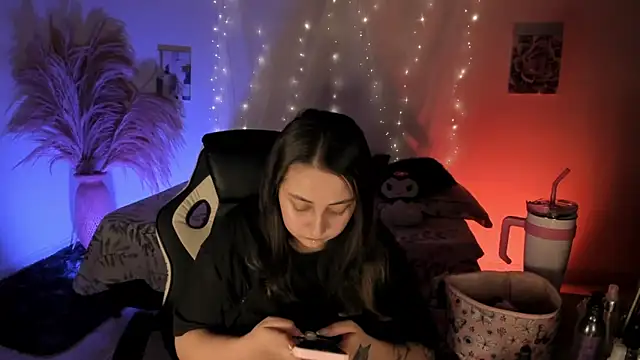 SarahCastro1  online show from 05/08/26, 11:08