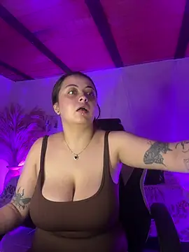 SarahCastro1  online show from 04/30/26, 11:20