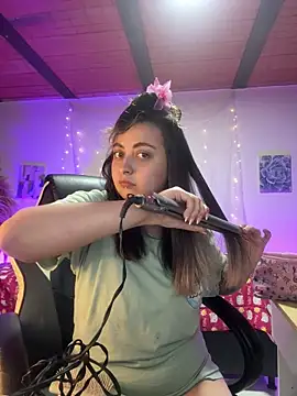 SarahCastro1  online show from 05/16/26, 12:42