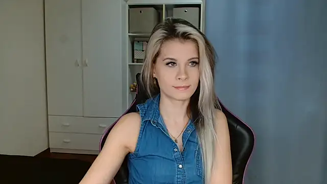 KristineGlow online show from 03/19/26, 07:19