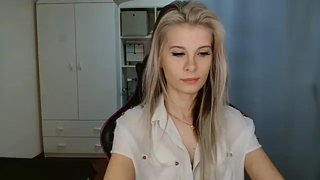 KristineGlow online show from 03/31/26, 06:26